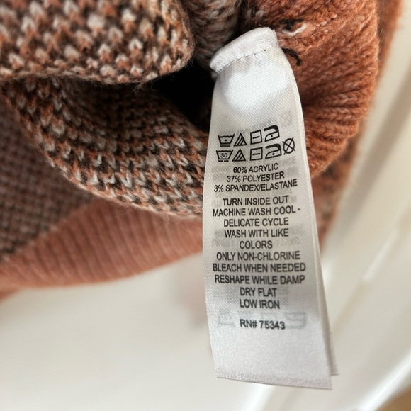 Cupcakes & Cashmere Brown and White Cardigan Sweater - Picture 5 of 6